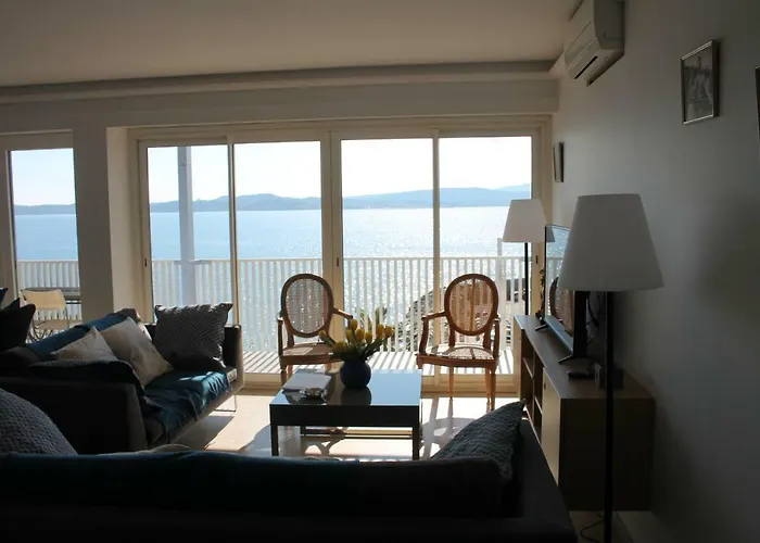Duplex De La Baie De St Tropez * Сент-Максим